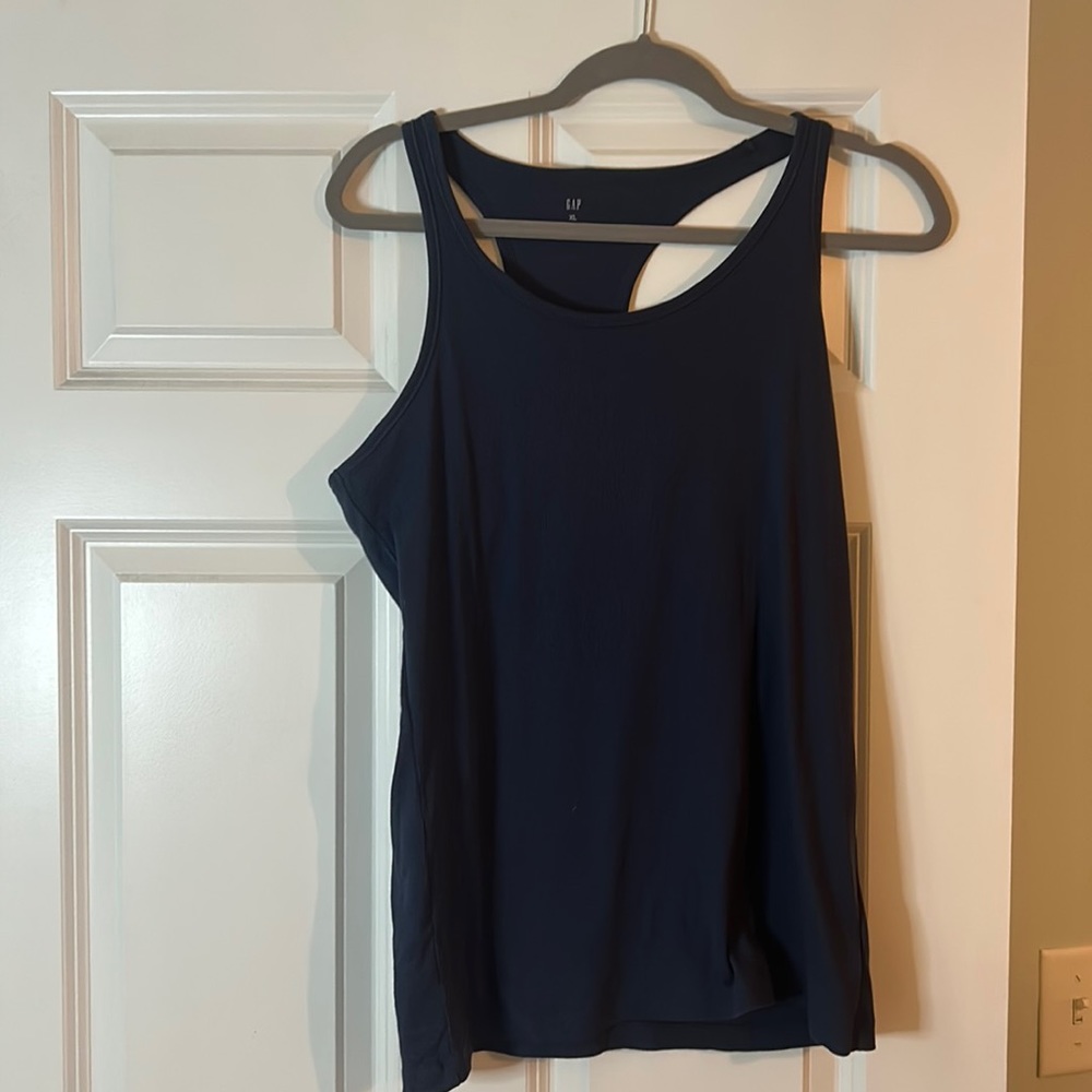 Gap size XL racer back workout tank